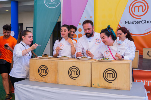 Aprenderás a cocinar de la mano de los profesores y culinarios de los programas MasterChef y MasterChef Junior